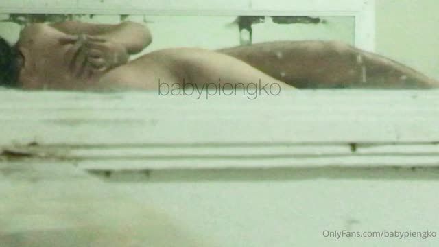 
							onlyfans_babypiengko 浴室偷拍流出
						
